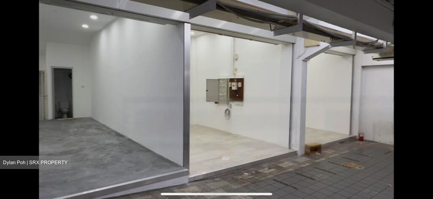 Yishun Avenue 11 (D27), Shop House #451062961